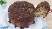 Receitas Deliciosas Bolo super Fofinho de formigueiro com Cobertura de brigadeiro de chocolate, feito no Liquidificador