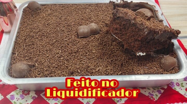 Receitas Deliciosas Bolo de Chocolate Gelado – feito no Liquidificador super fofinho e bem molhadinho😍