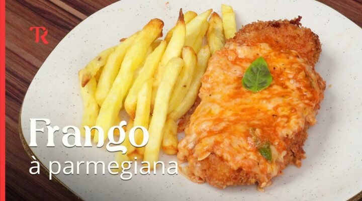 Aprenda a fazer parmegiana de frango super crocante e deliciosa, sem precisar ir ao forno!